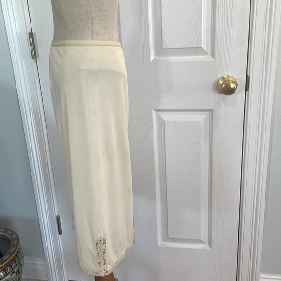 Vintage wonder maid non-cling half slip cream lace elastic waist slit women’s S - Picture 7 of 11
